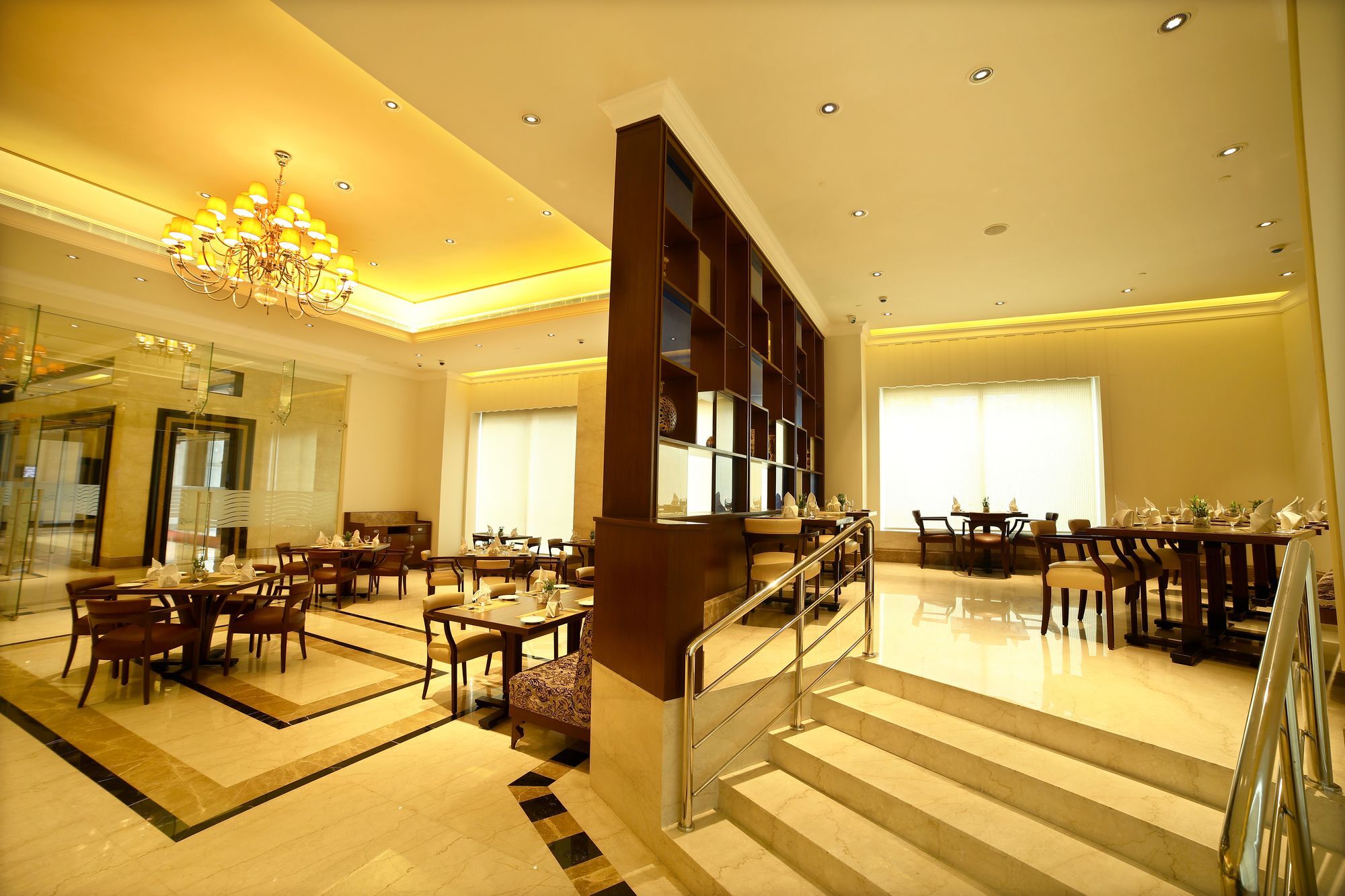 Ramada Plaza Chennai Hotel Luaran gambar