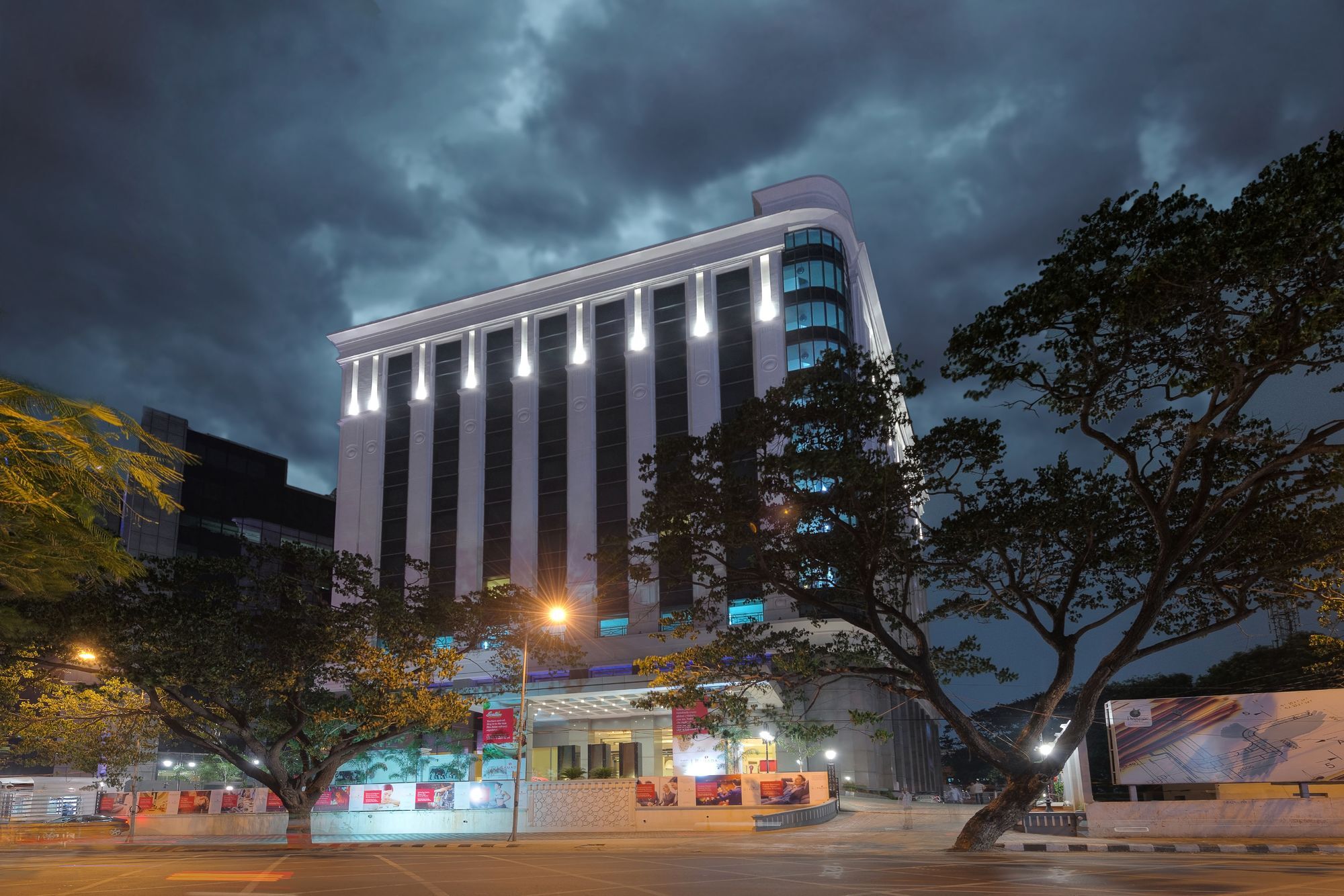 Ramada Plaza Chennai Hotel Luaran gambar